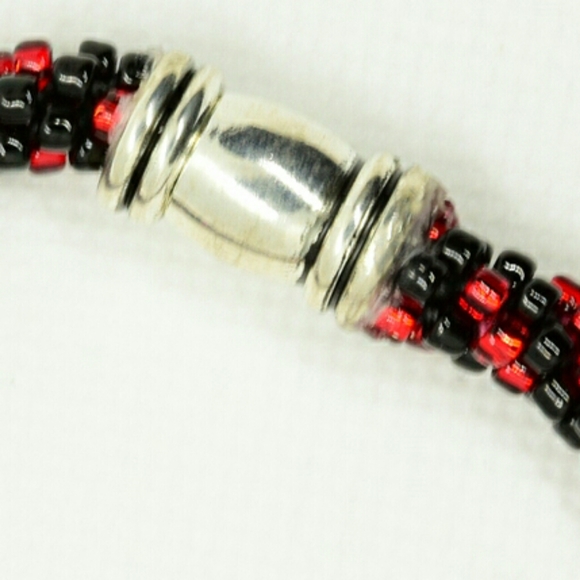 Buffalo Plaid beaded bracelet - Picture 2 of 5